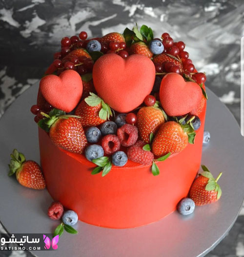 مدل کیک نامزدی تزیین شده با میوه