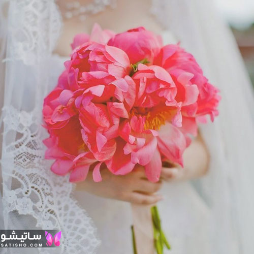 دسته گل رز رنگی عروس