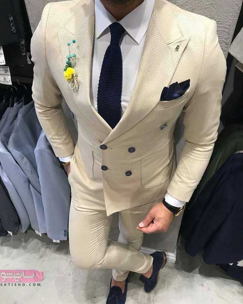 کت و شلوار مردانه اسپرت همراه با استایل رنگ روشن