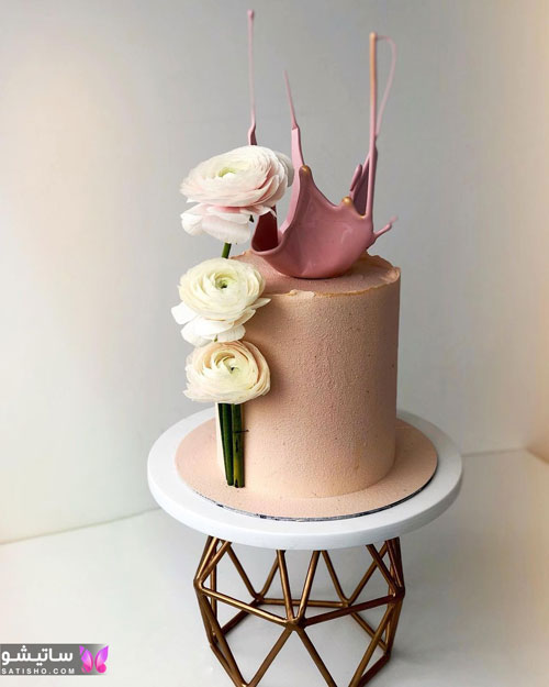 تزیین شیک و جذاب کیک تولد با گل