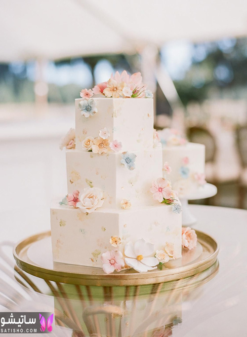 مدل کیک عروسی ساده و شیک 