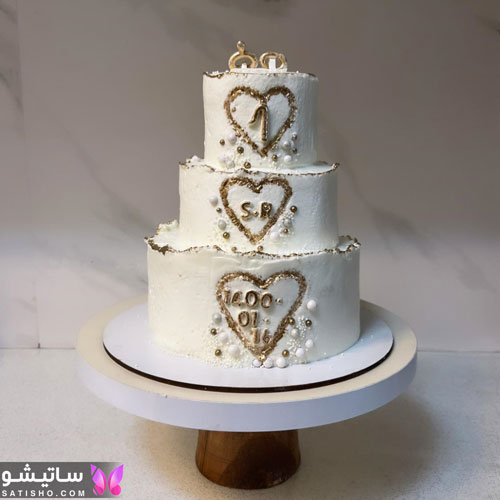 کیک سه طبقه سالگرد ازدواج